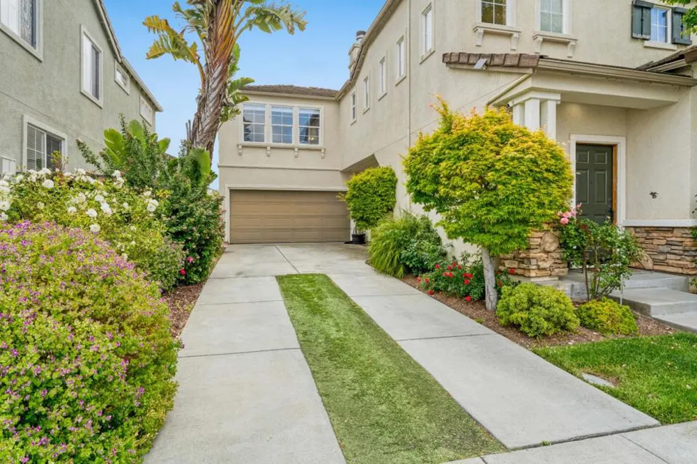 75 Paseo Drive Watsonville, CA 95076