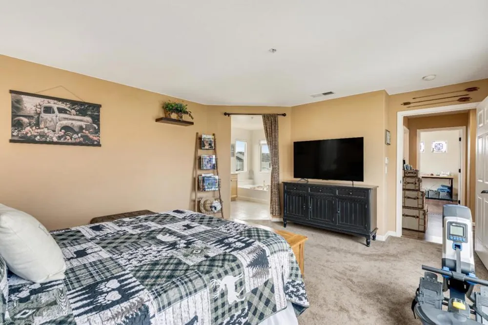 75 Paseo Drive Watsonville, CA 95076