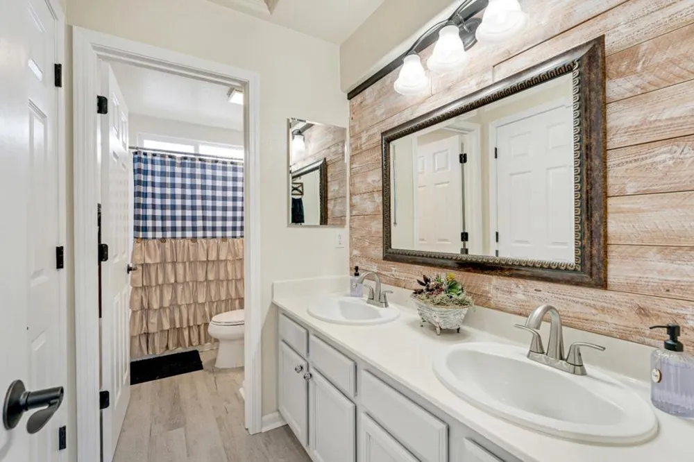 75 Paseo Drive Watsonville, CA 95076