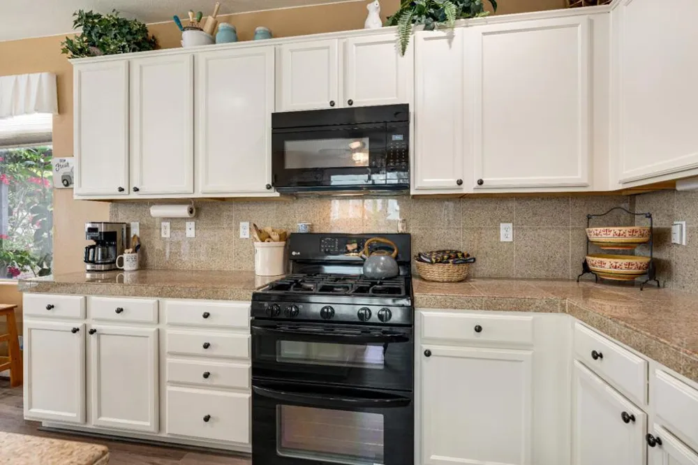 75 Paseo Drive Watsonville, CA 95076