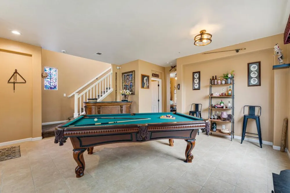 75 Paseo Drive Watsonville, CA 95076