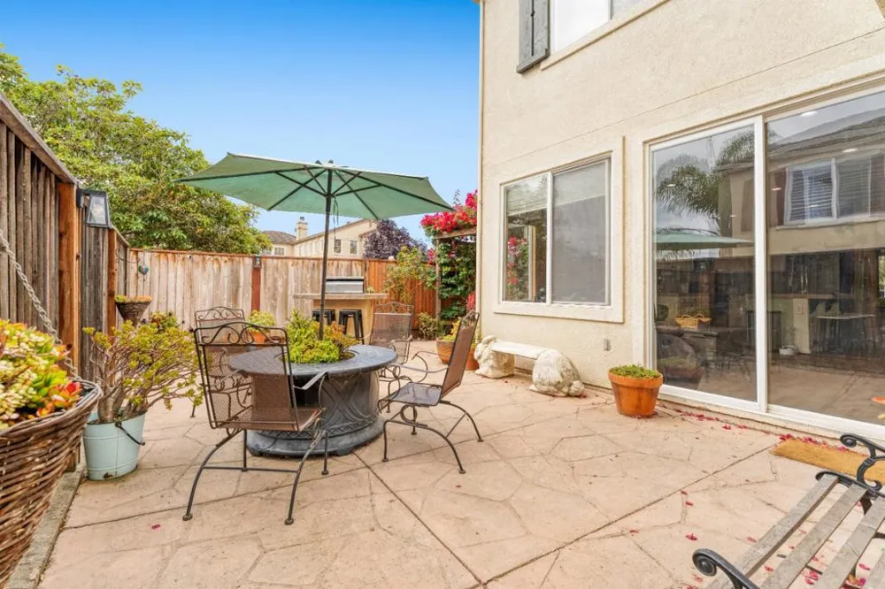 75 Paseo Drive Watsonville, CA 95076