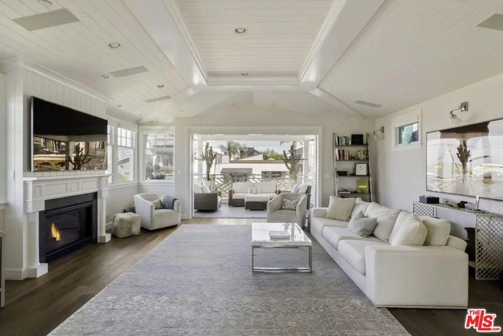 636 12th Street Manhattan Beach, CA 90266