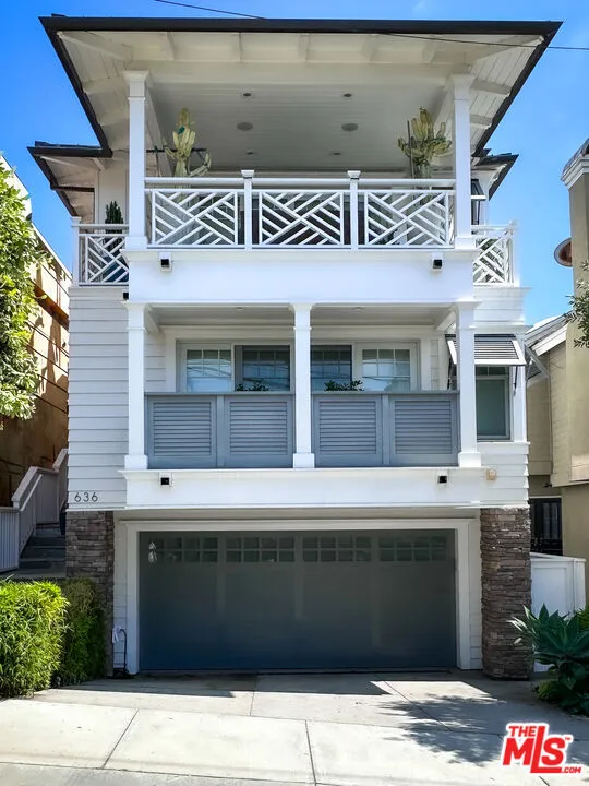 636 12th Street Manhattan Beach, CA 90266