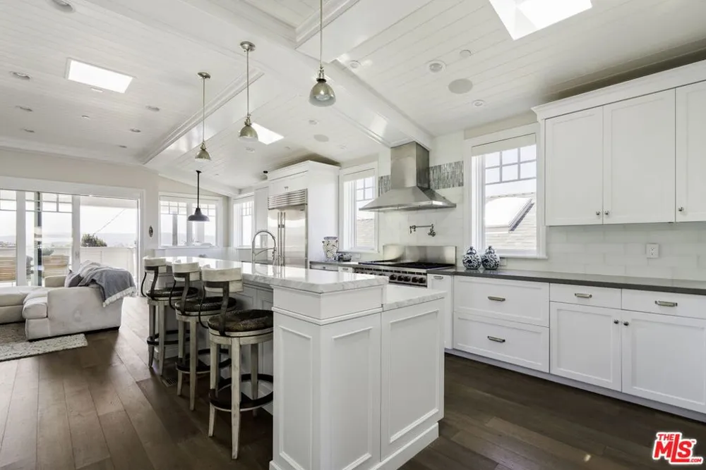 636 12th Street Manhattan Beach, CA 90266