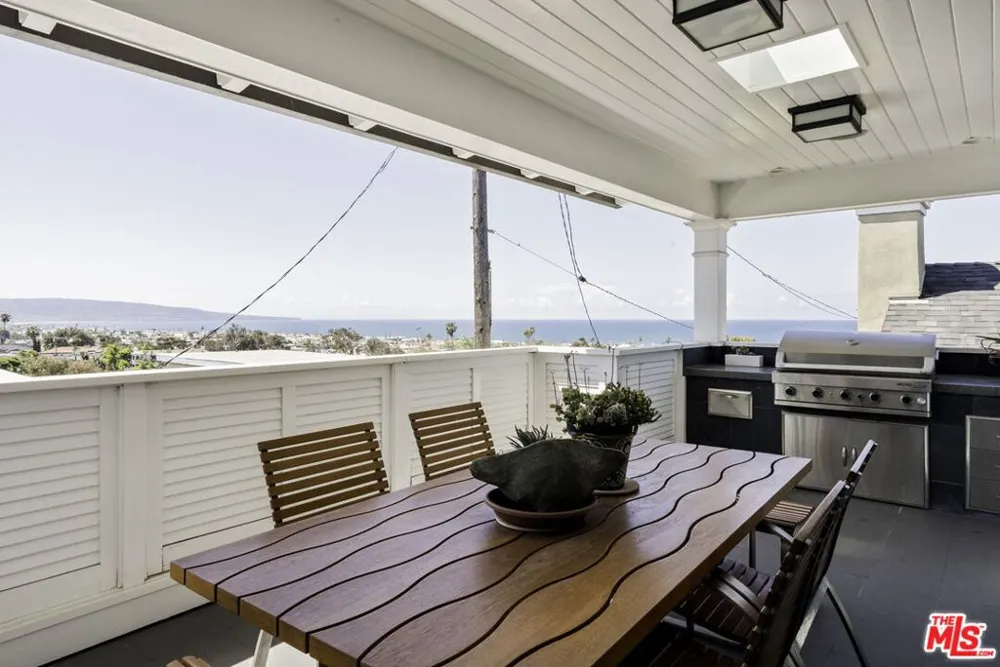 636 12th Street Manhattan Beach, CA 90266