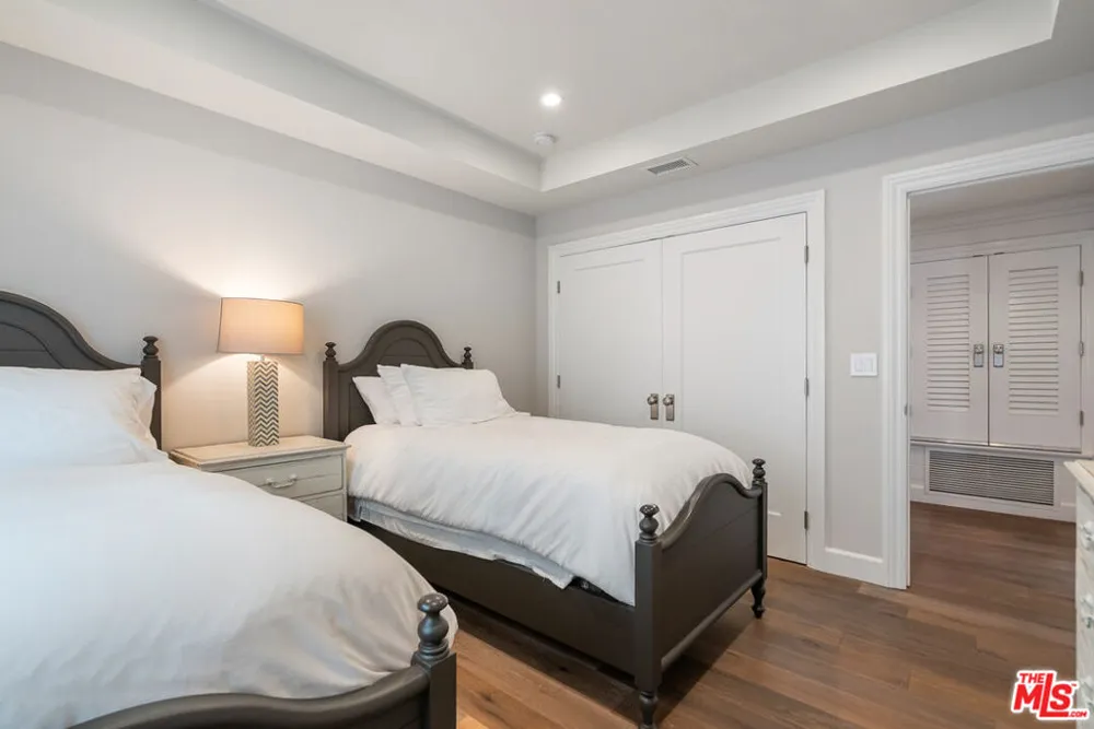 636 12th Street Manhattan Beach, CA 90266