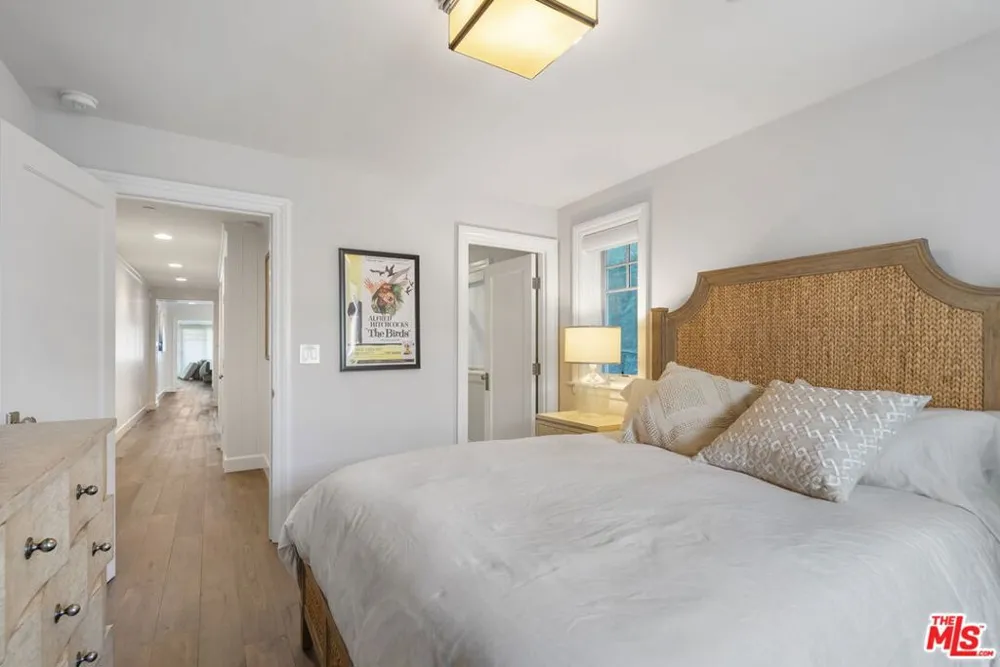 636 12th Street Manhattan Beach, CA 90266