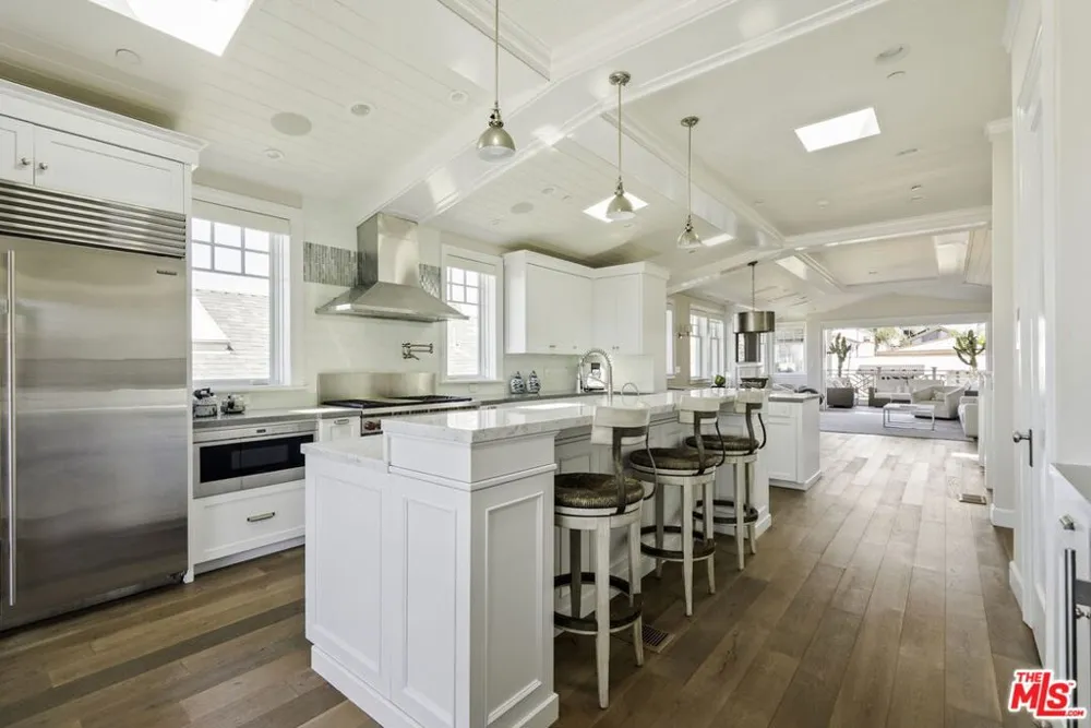 636 12th Street Manhattan Beach, CA 90266