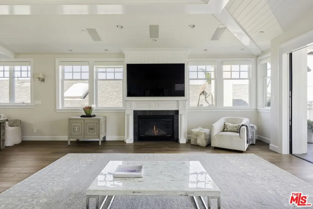 636 12th Street Manhattan Beach, CA 90266