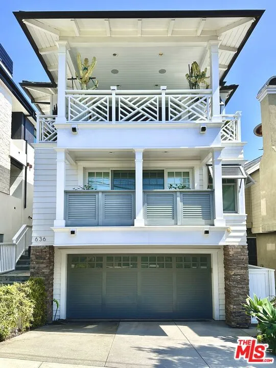 636 12th Street Manhattan Beach, CA 90266