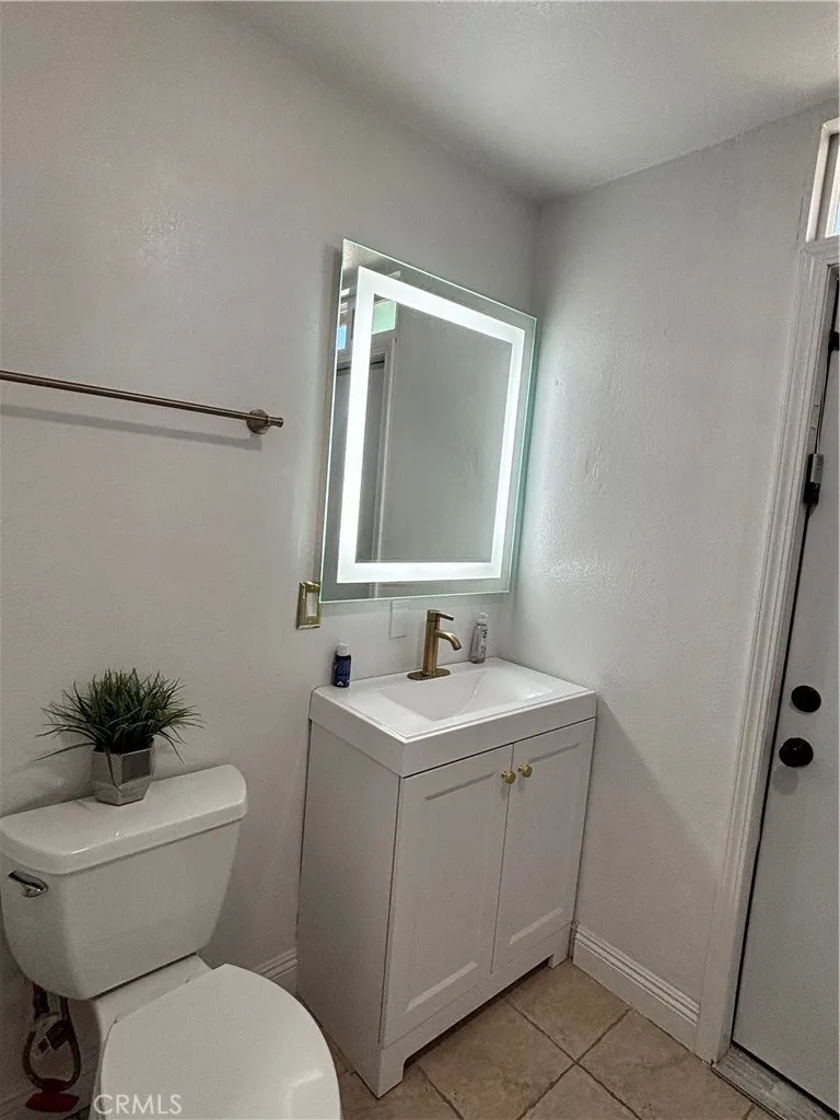 28212 Cranberry Menifee, CA 92585