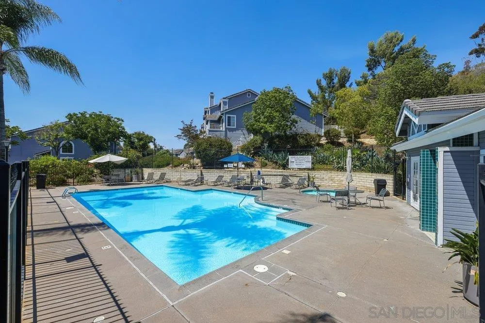 12805 Carriage Rd Poway, CA 92064