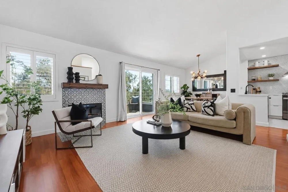 12805 Carriage Rd Poway, CA 92064