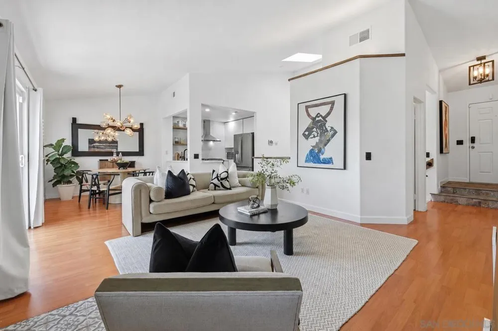 12805 Carriage Rd Poway, CA 92064