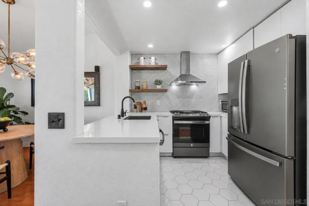 12805 Carriage Rd Poway, CA 92064