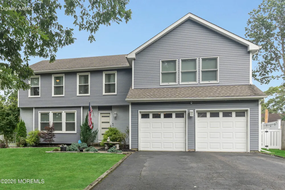 4 Laurel Crest Drive