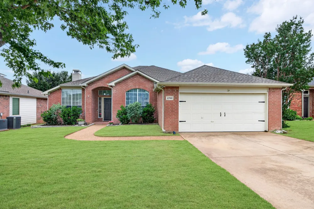 1700 Birch Lane