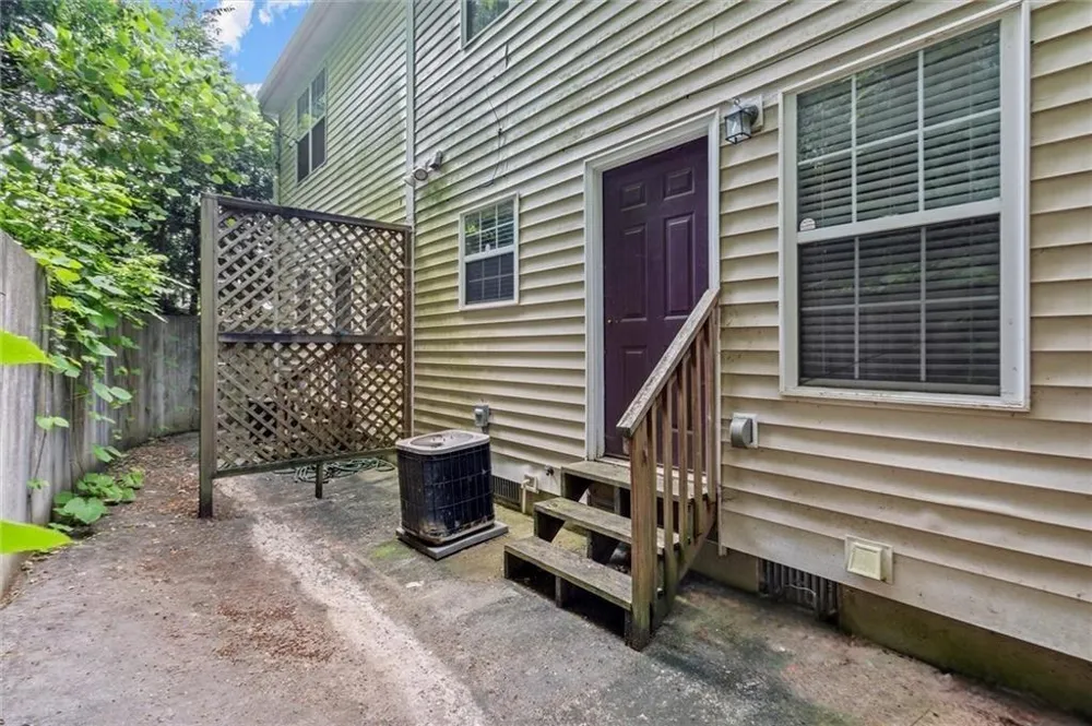 164 Oxbo Road Roswell, GA 30075