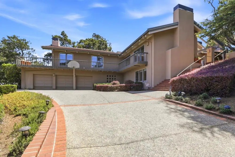 3187 Alexis Drive