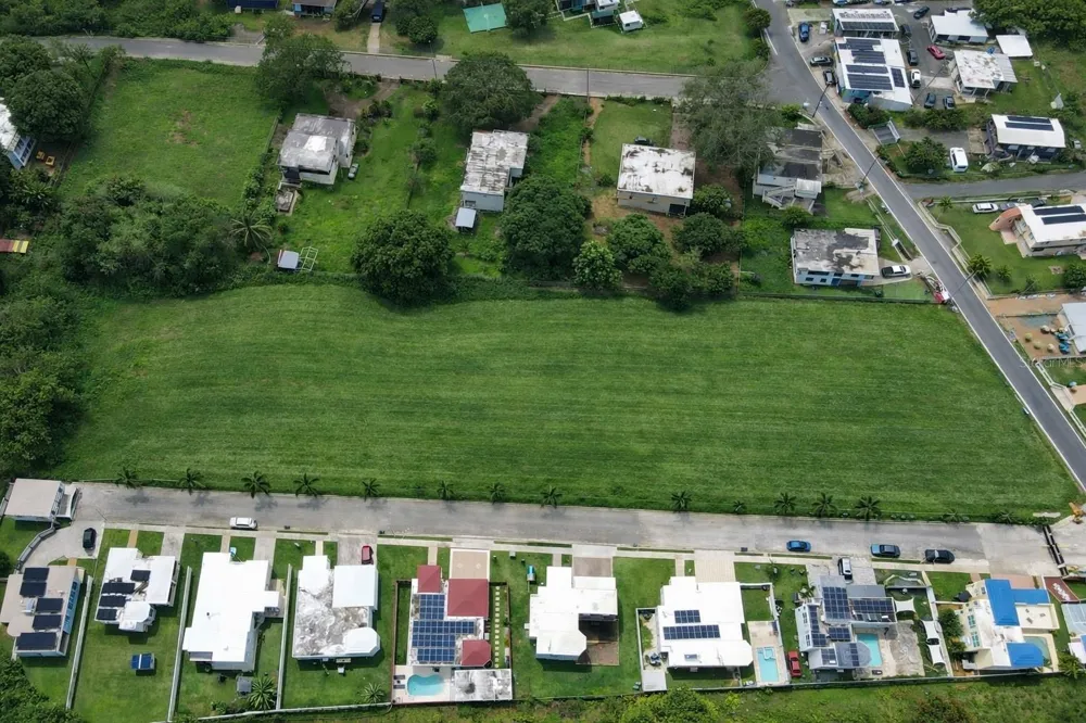 1 PR-604 LOS RABANOS KM 3.4 Manati, PR 00674