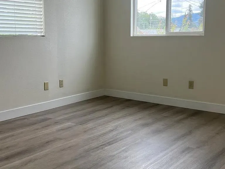 1354 saratoga ave Saratoga, CA 95070