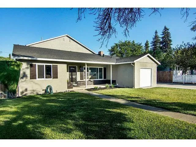 1354 saratoga ave Saratoga, CA 95070