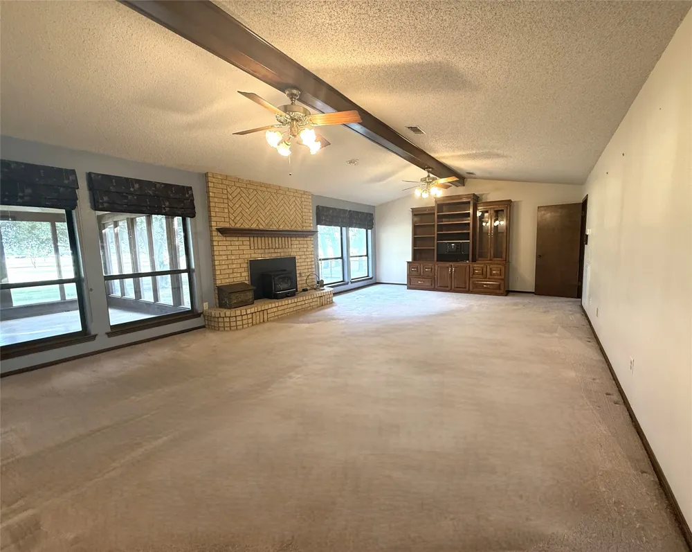 133 Champions Drive Rockdale, TX 76567