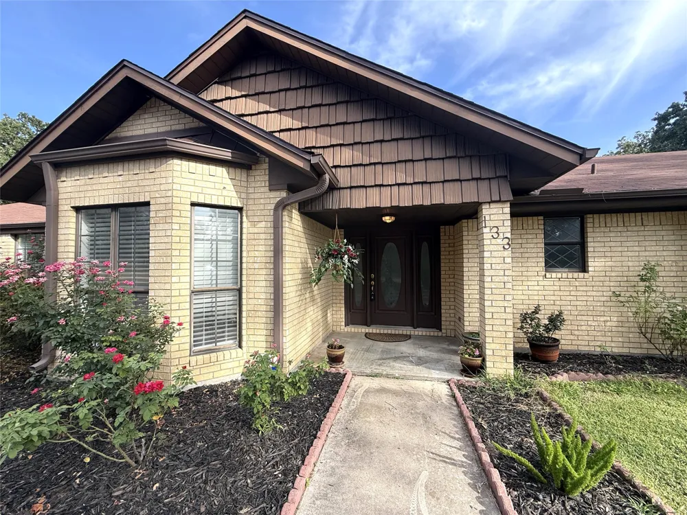 133 Champions Drive Rockdale, TX 76567