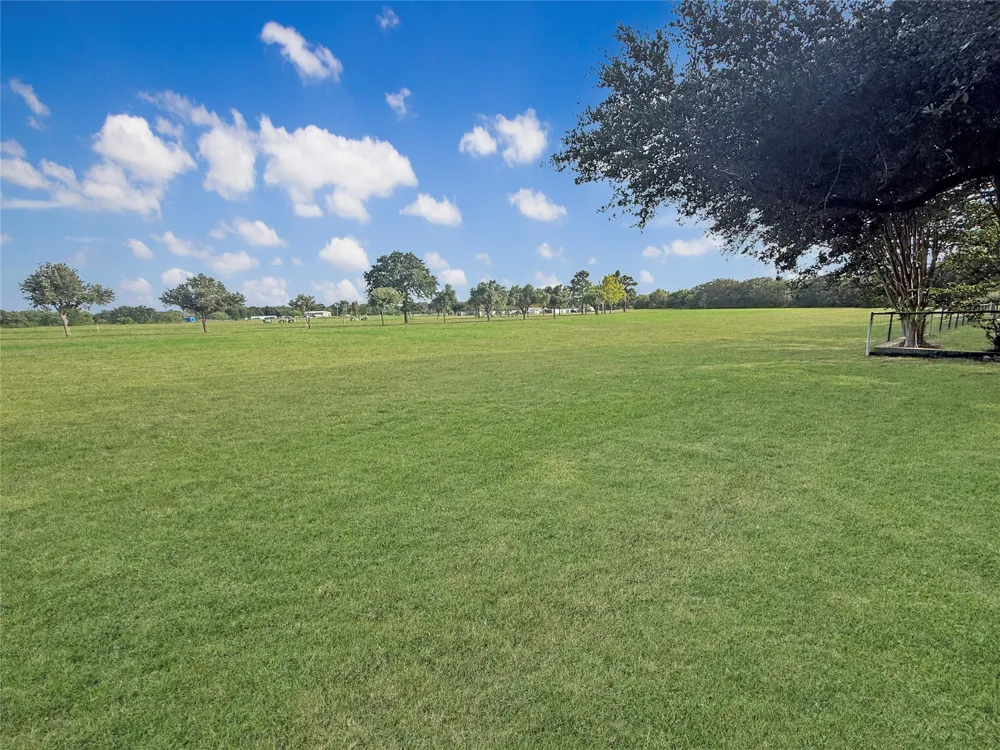 133 Champions Drive Rockdale, TX 76567