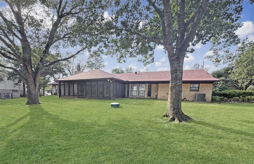 133 Champions Drive Rockdale, TX 76567