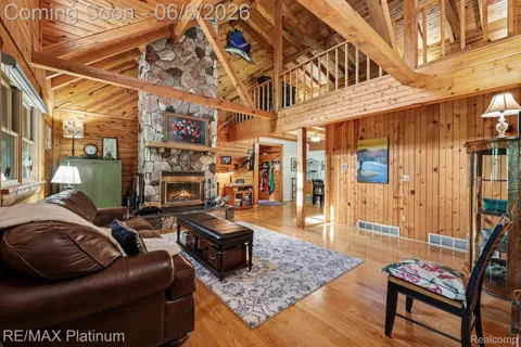 1240 Hickory Ridge Trail