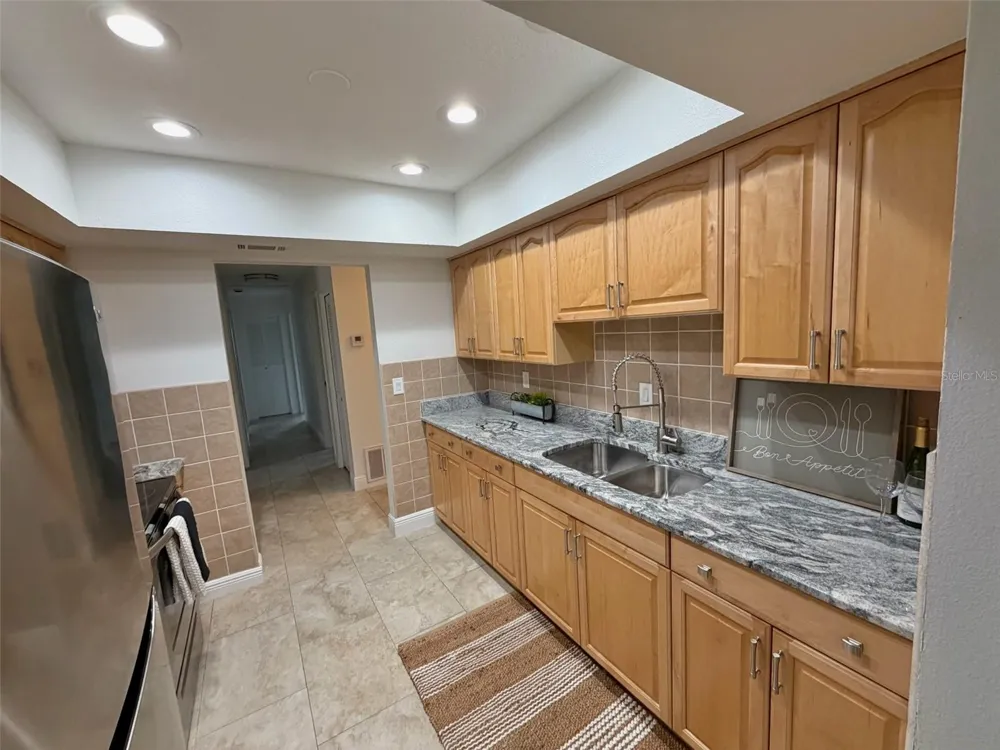6945 ORKNEY AVENUE St Petersburg, FL 33709