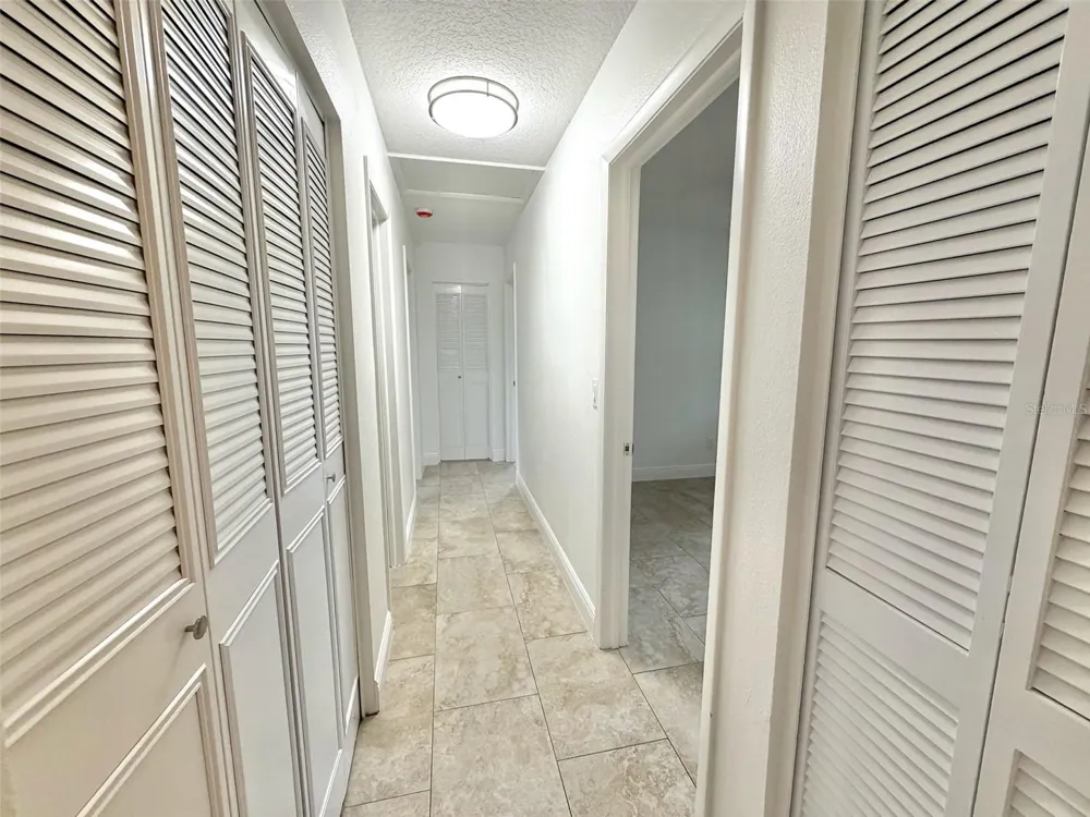 6945 ORKNEY AVENUE St Petersburg, FL 33709