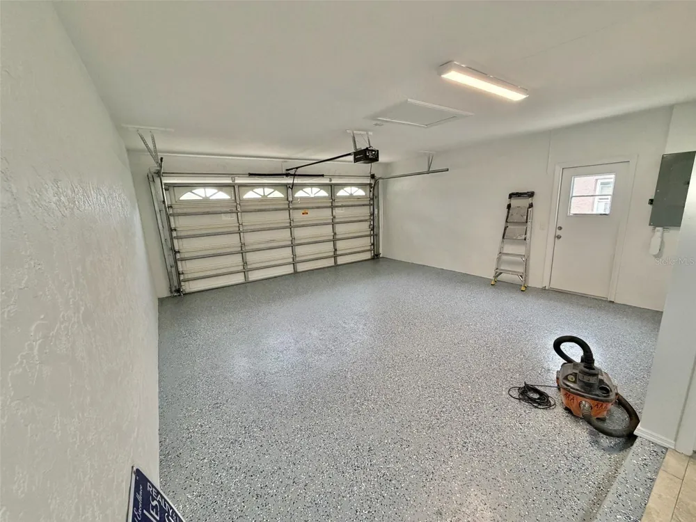6945 ORKNEY AVENUE St Petersburg, FL 33709