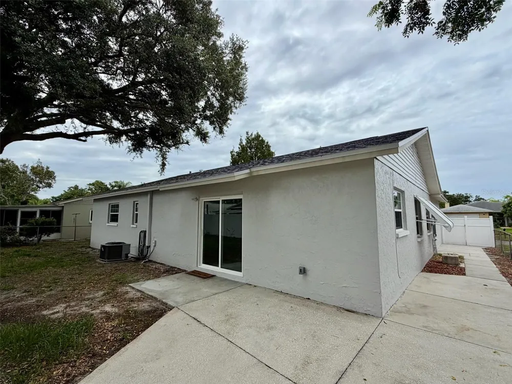 6945 ORKNEY AVENUE St Petersburg, FL 33709