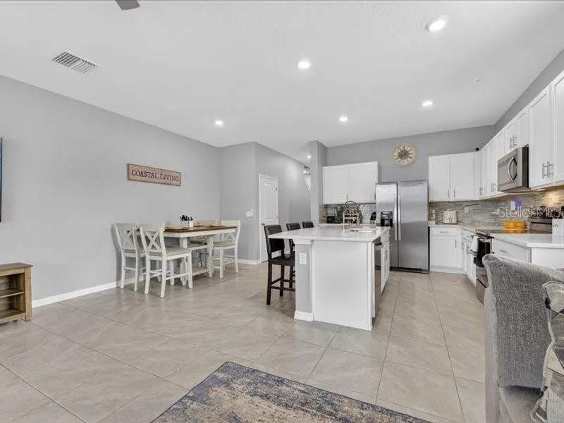 416 MANGROVE SHADE CIRCLE Apollo Beach, FL 33572