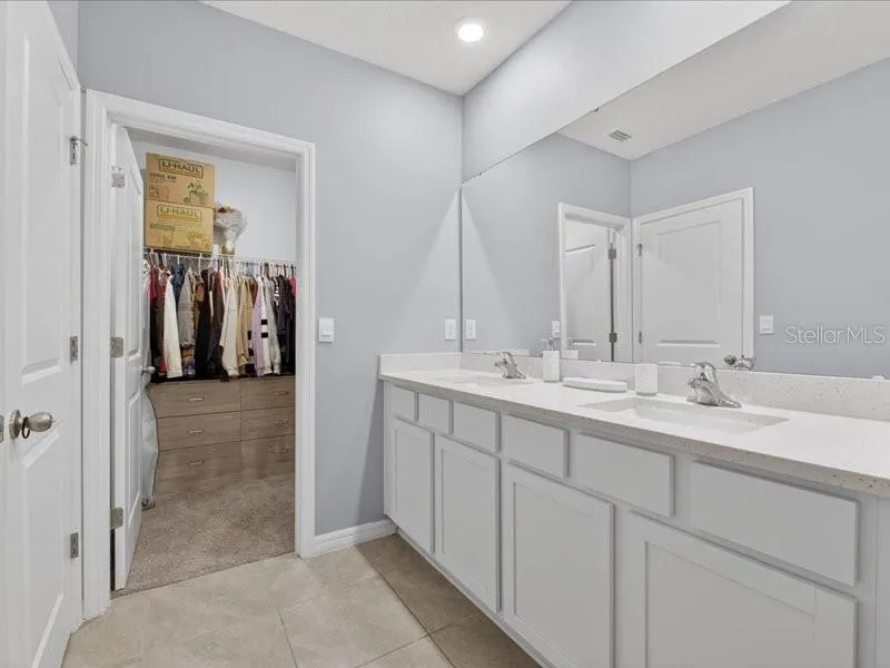 416 MANGROVE SHADE CIRCLE Apollo Beach, FL 33572