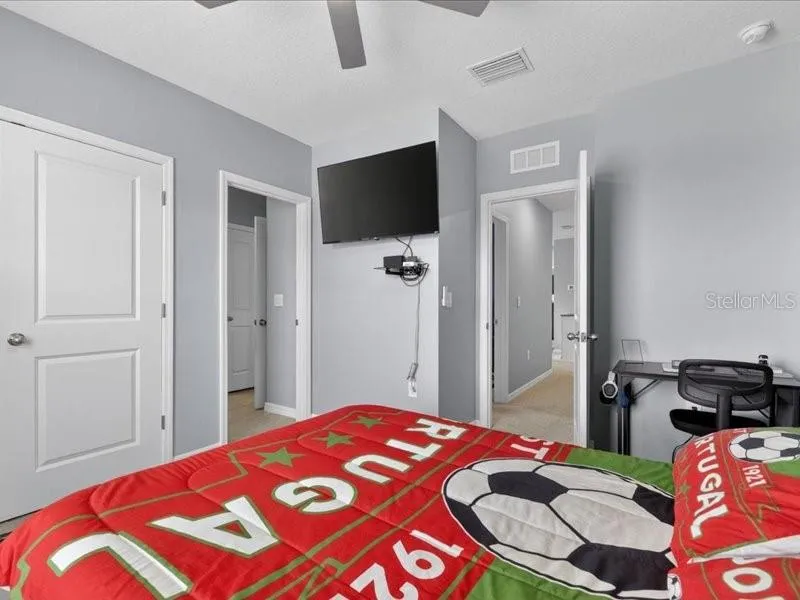 416 MANGROVE SHADE CIRCLE Apollo Beach, FL 33572