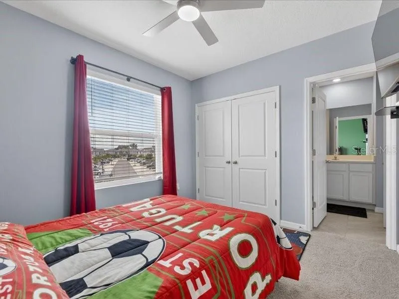 416 MANGROVE SHADE CIRCLE Apollo Beach, FL 33572