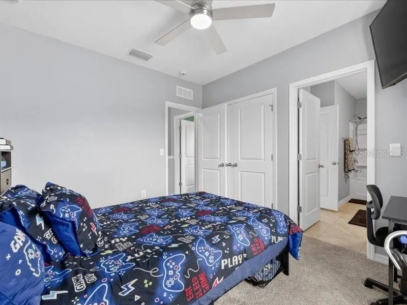 416 MANGROVE SHADE CIRCLE Apollo Beach, FL 33572
