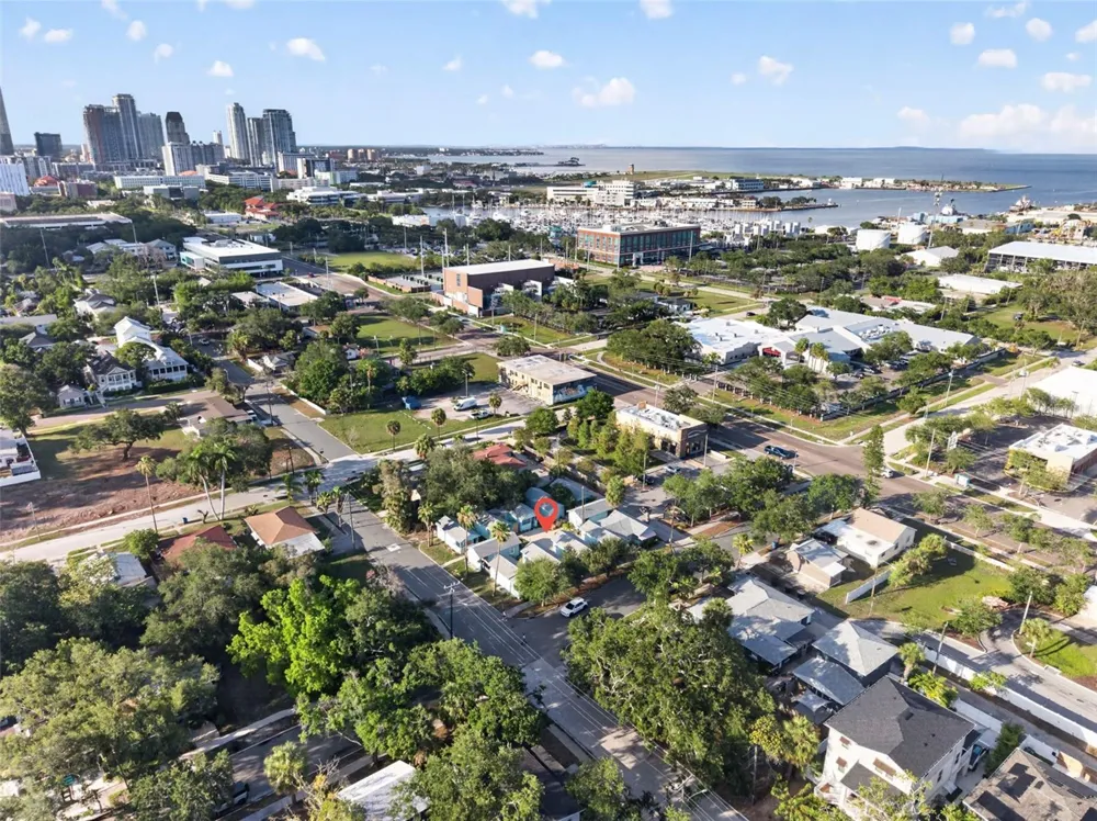 421 15TH AVENUE S St Petersburg, FL 33701