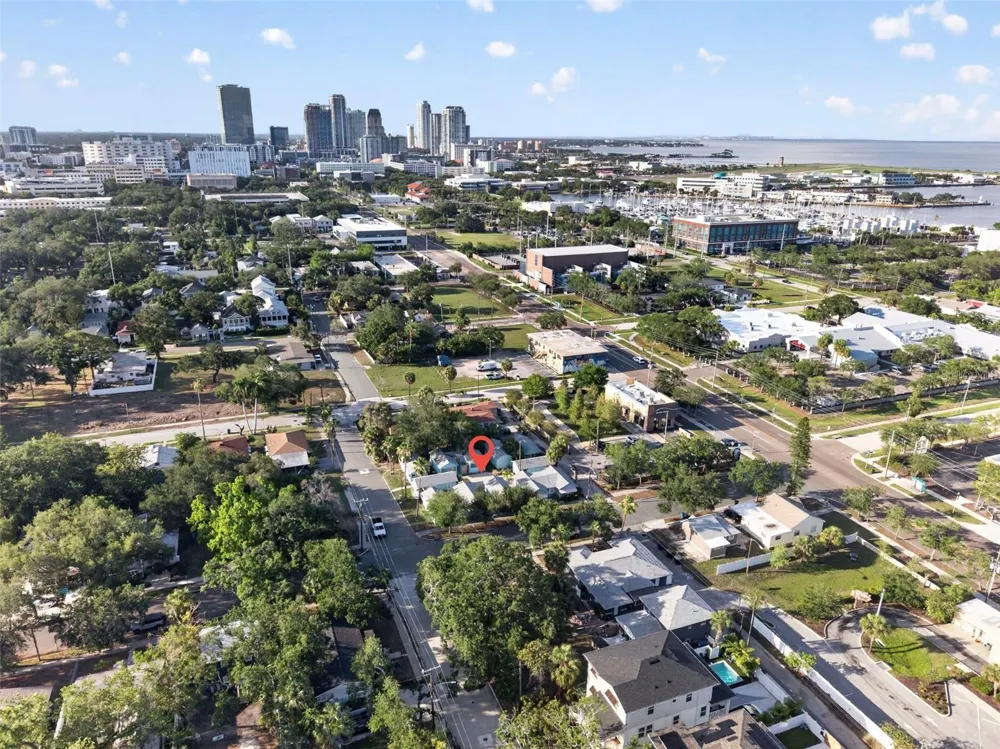 421 15TH AVENUE S St Petersburg, FL 33701