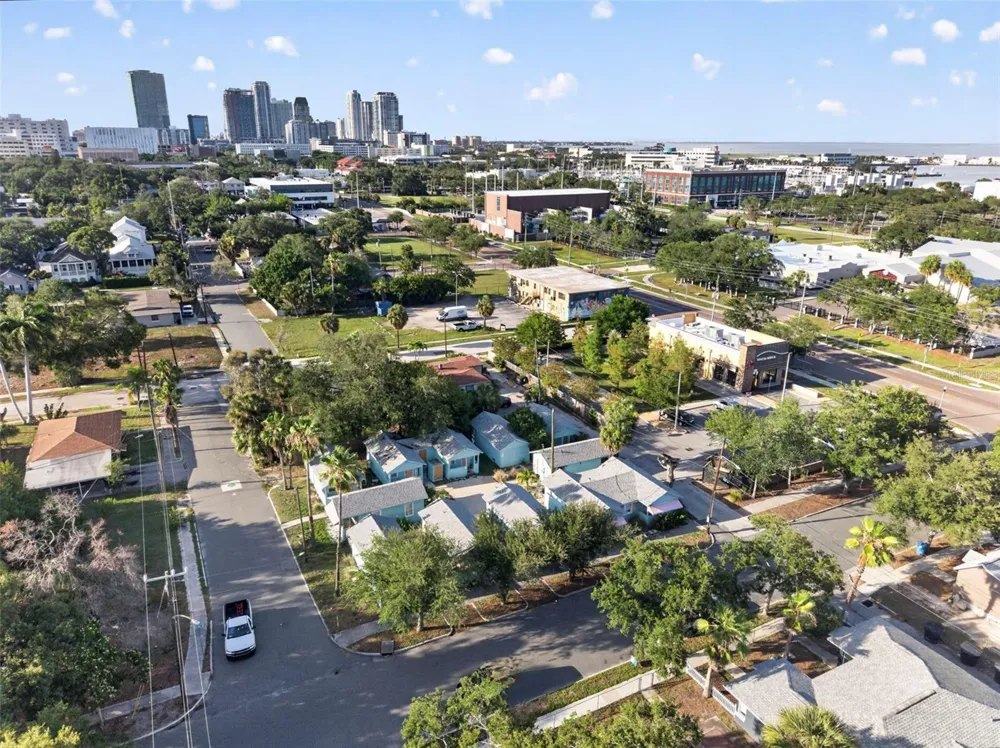421 15TH AVENUE S St Petersburg, FL 33701