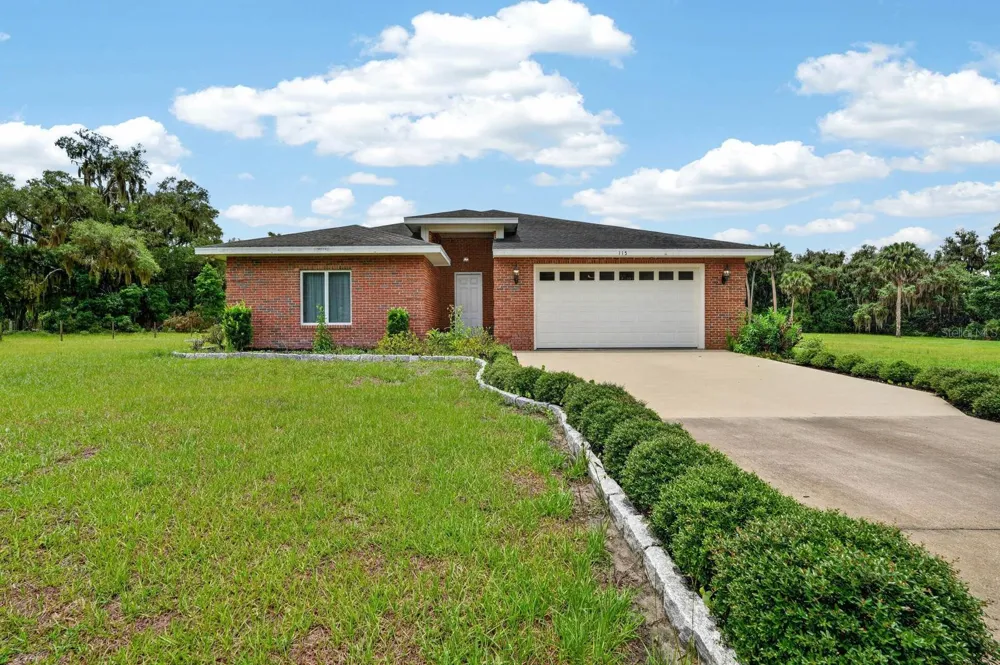 115 TANGELO TERRACE Crescent City, FL 32112