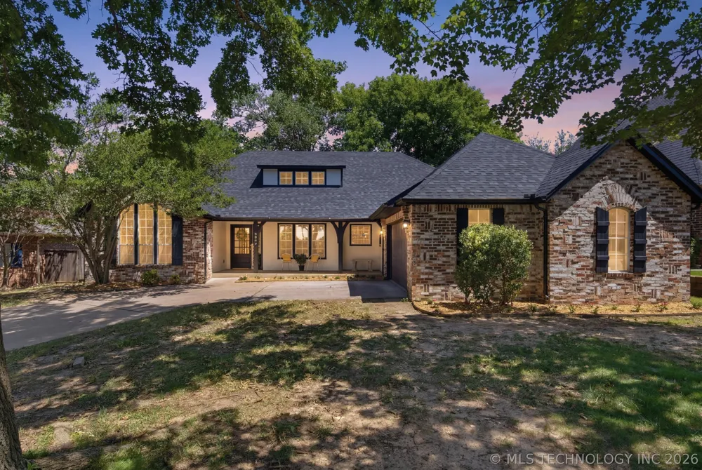 9809 E 83rd Place