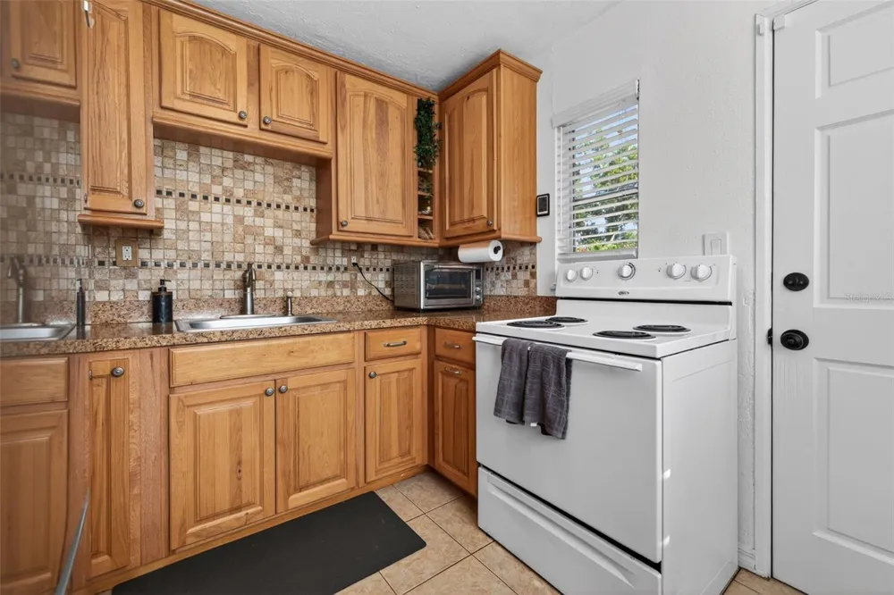 3766 56TH AVENUE St Petersburg, FL 33714