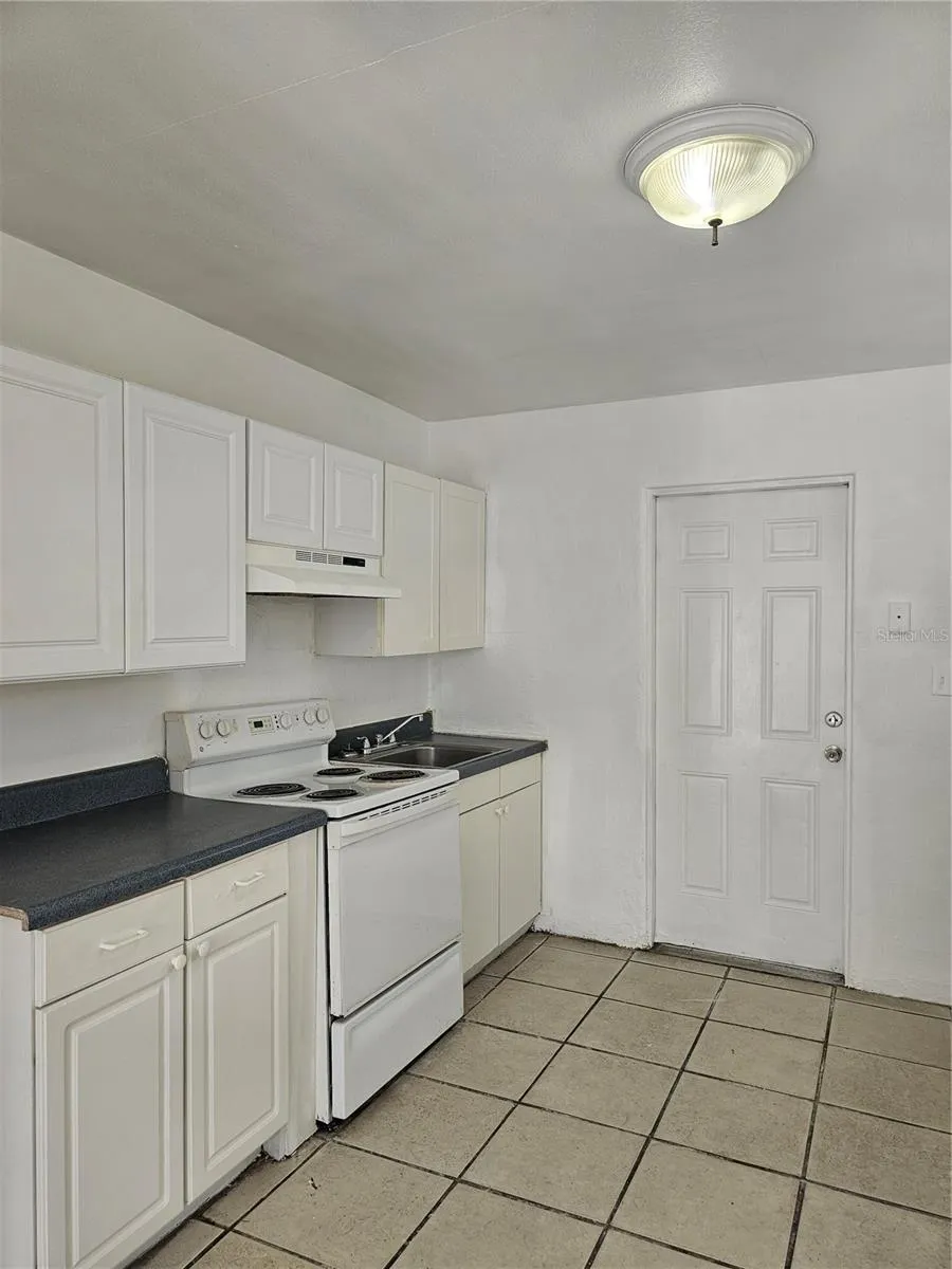 1147 32ND STREET S St Petersburg, FL 33712