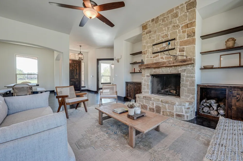11445 Foutch Road Pilot Point, TX 76258