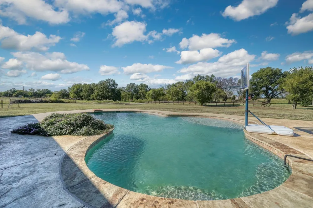 11445 Foutch Road Pilot Point, TX 76258